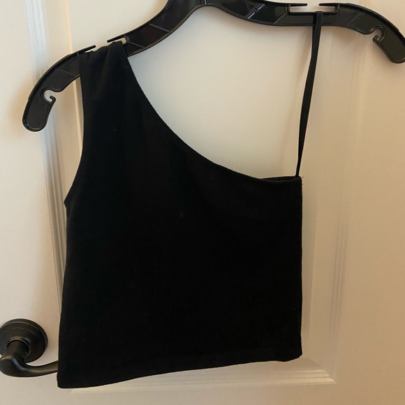 Brandy Melville Tops - black brandy blythe top